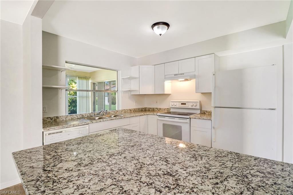 LAKEWOOD VILLAS - Residential