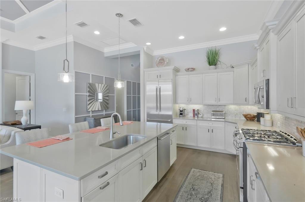 LAKOYA - Residential