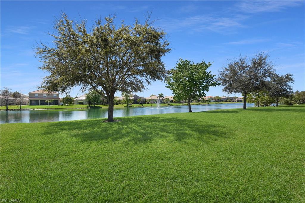 MAGNOLIA LAKES - Residential