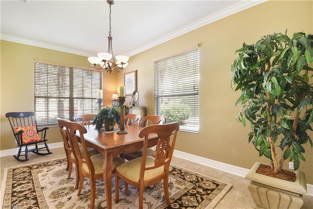 MAGNOLIA LAKES - Residential