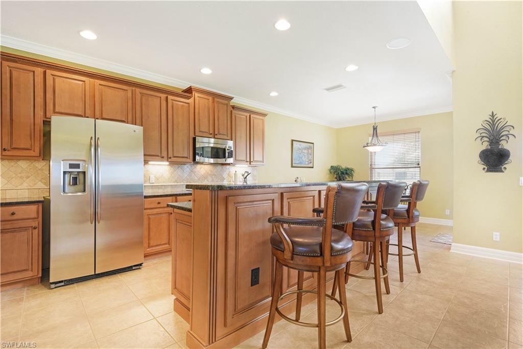 MAGNOLIA LAKES - Residential