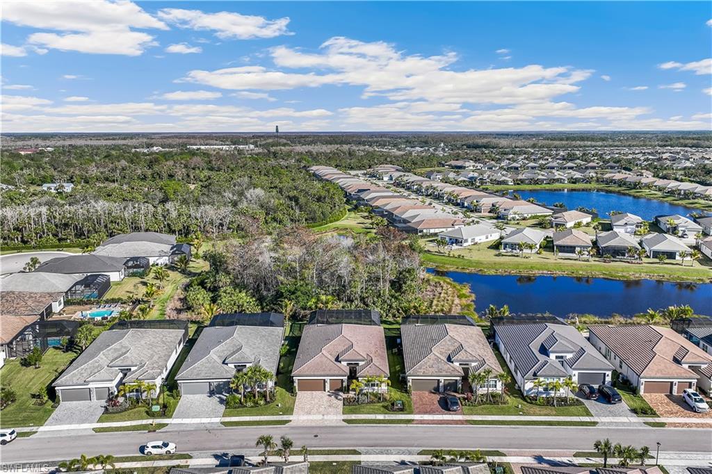 VALENCIA TRAILS - Residential