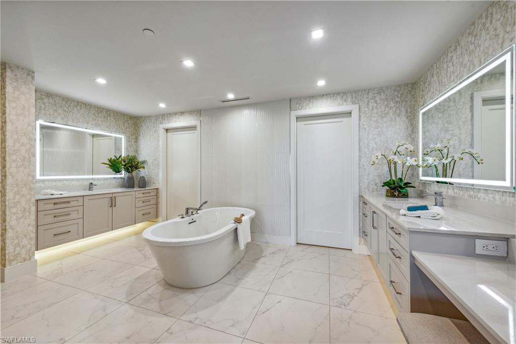 KALEA BAY TOWER 100 - Residential