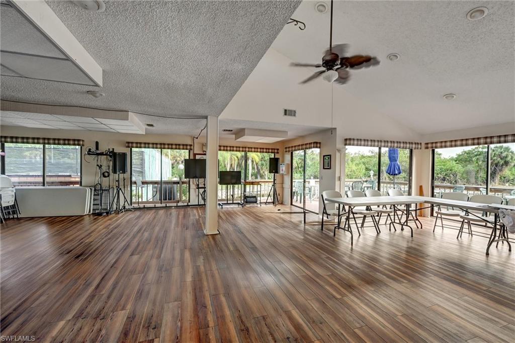 ARBOR LAKES CONDO - Residential