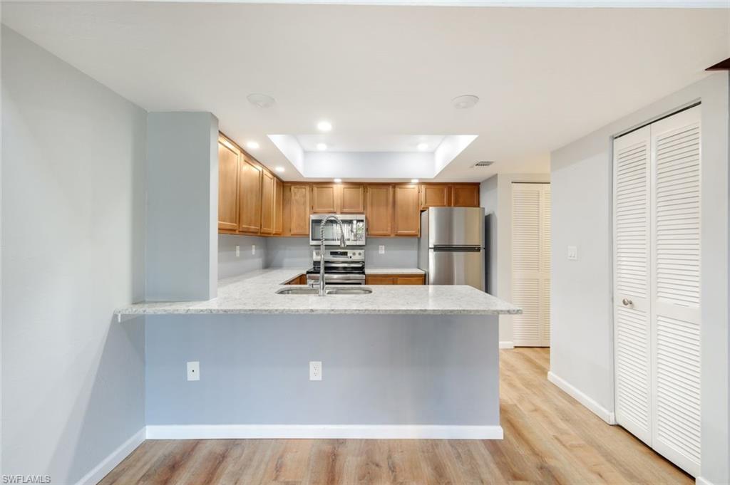 PINE GROVE TOWNHOUSES - Residential