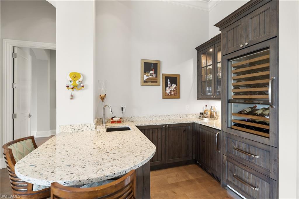 BAREFOOT BEACH - Residential