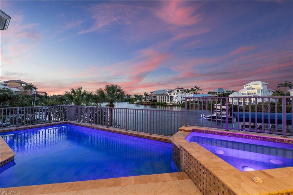 BAREFOOT BEACH - Residential