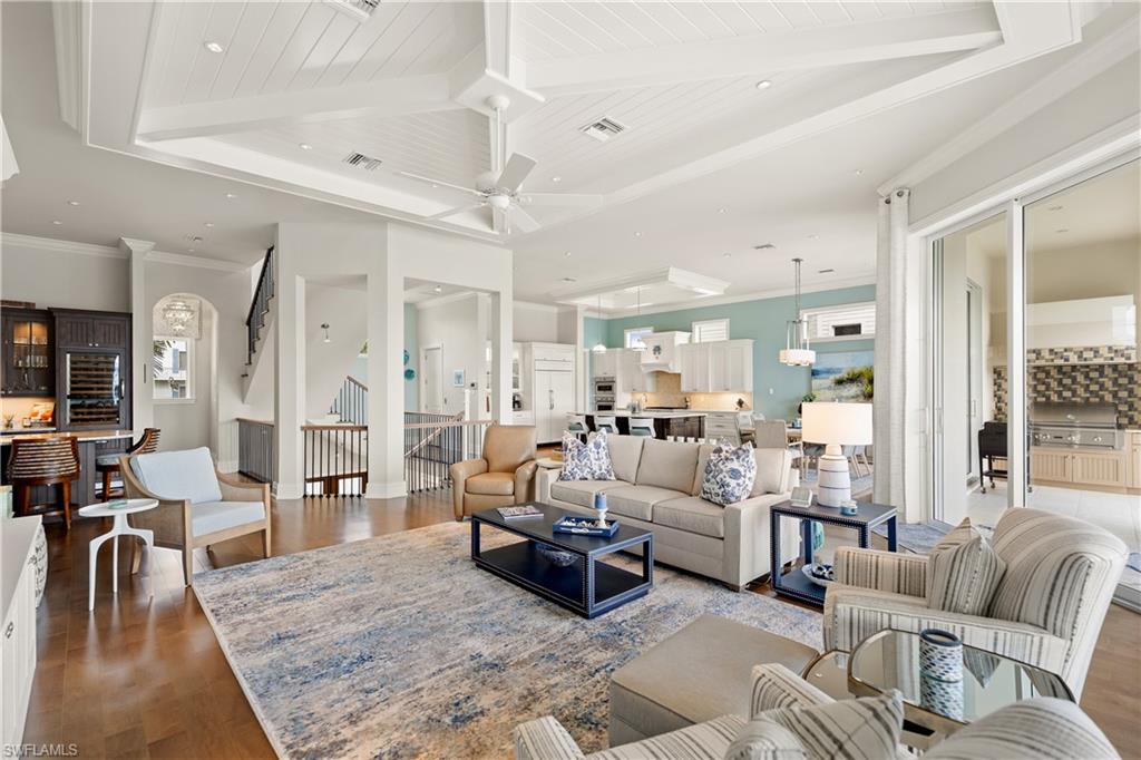 BAREFOOT BEACH - Residential