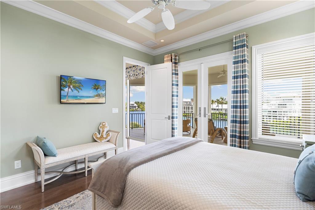 BAREFOOT BEACH - Residential