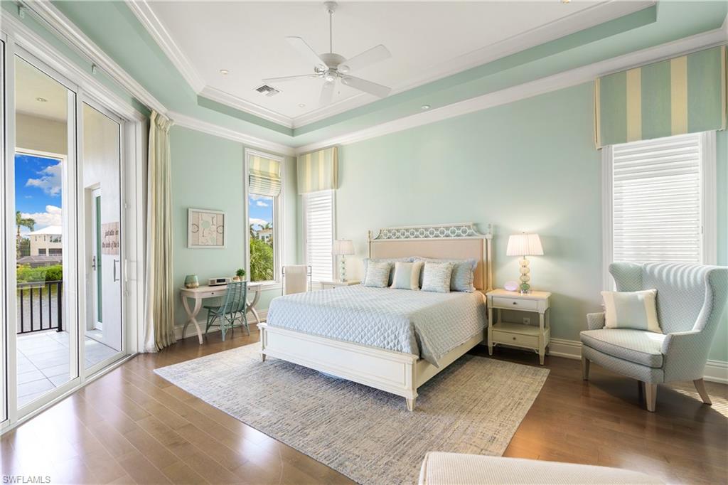 BAREFOOT BEACH - Residential