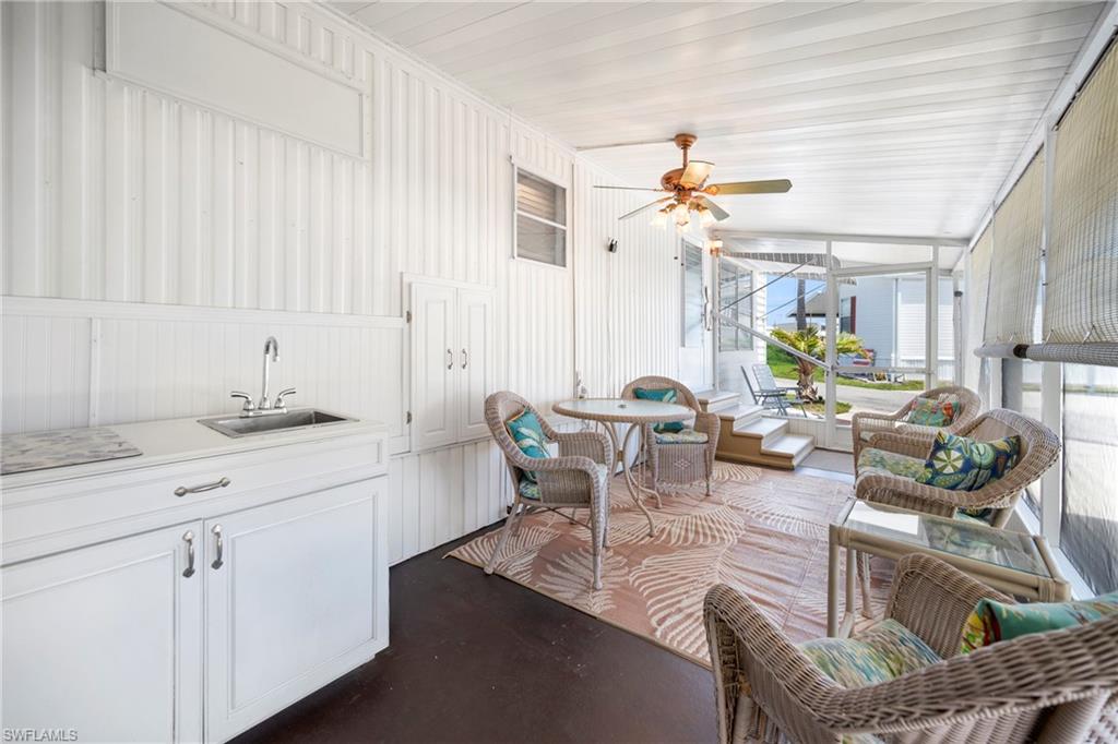 MARINERS COVE - Residential