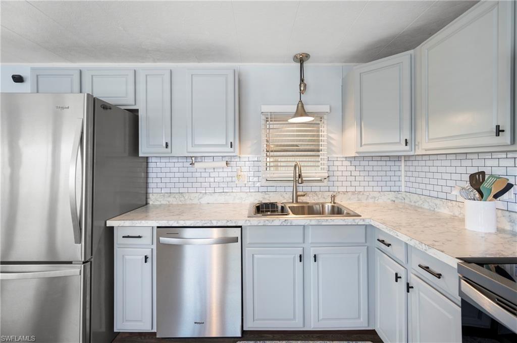 MARINERS COVE - Residential