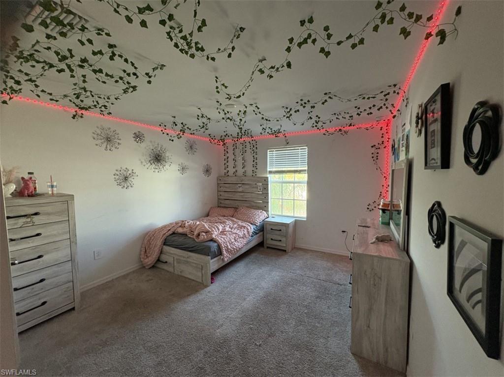 SAVANNA LAKES - Residential