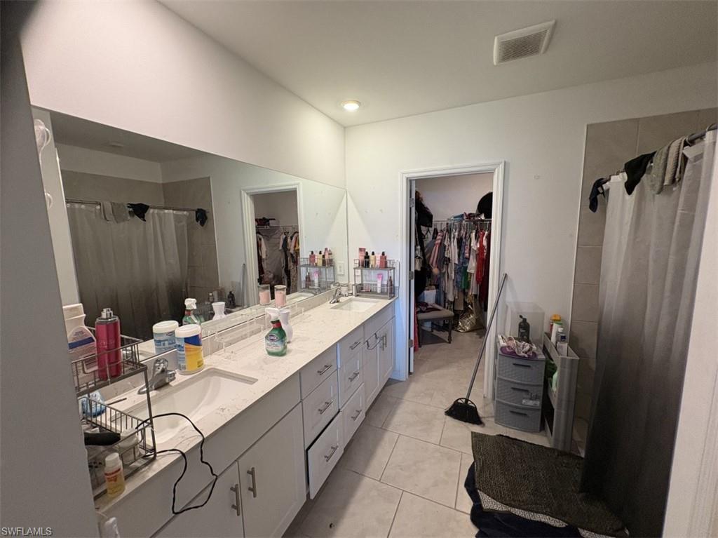 SAVANNA LAKES - Residential