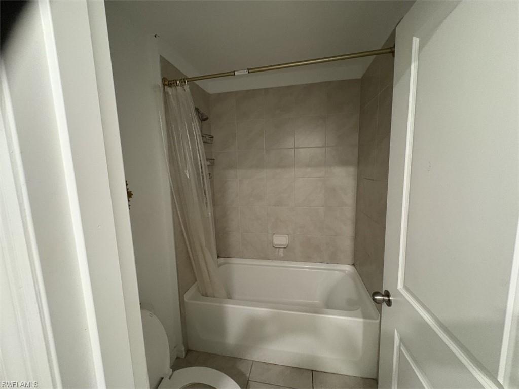 SAVANNA LAKES - Residential