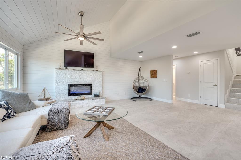 SANIBEL HAMLET - Residential