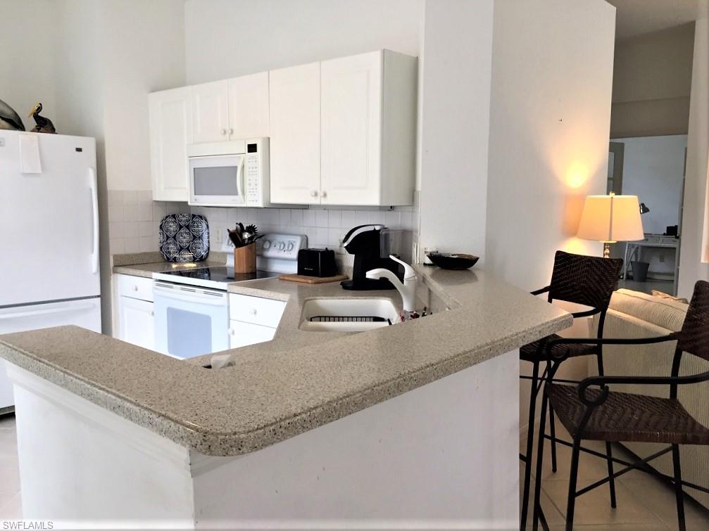 COURTSIDE LANDINGS - Residential