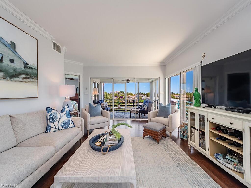 305 Park Shore DR 2-241