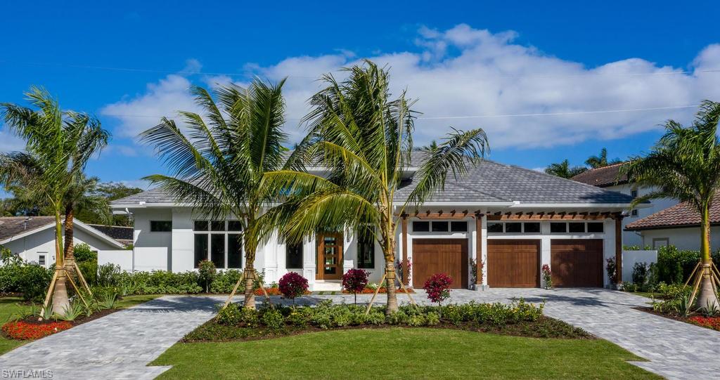 MOORINGS - Residential