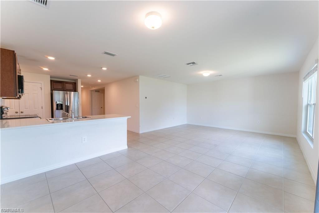 PORT LABELLE - Residential Lease