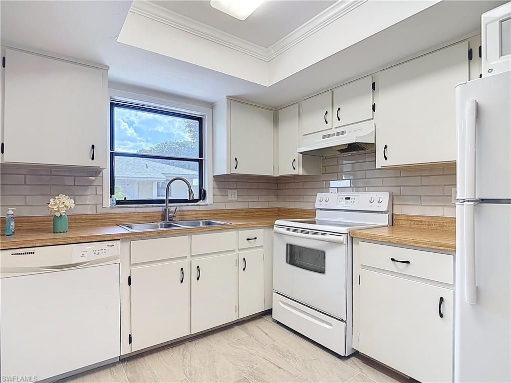 PINE HAVEN CONDO - Residential Lease