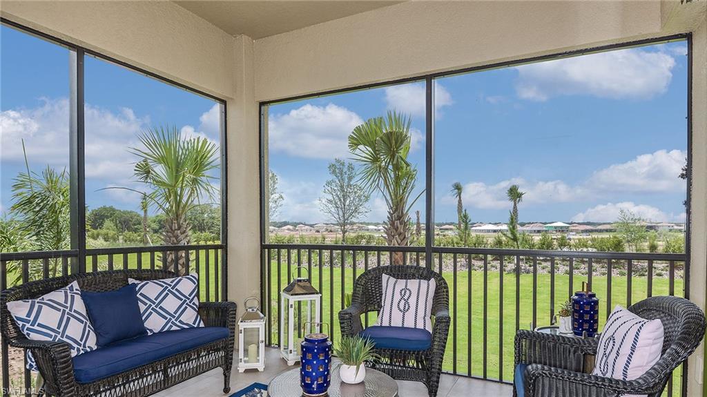 ESPLANADE - Residential