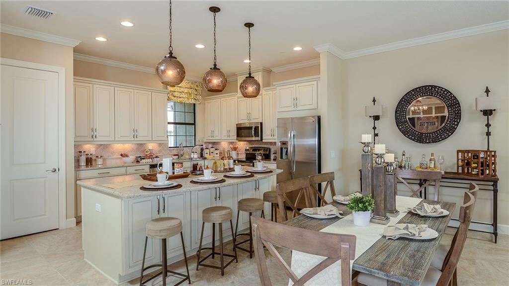 ESPLANADE - Residential