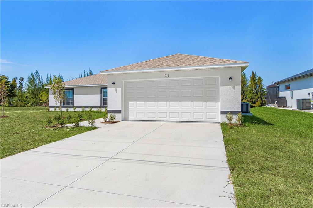 CAPE CORAL - Residential