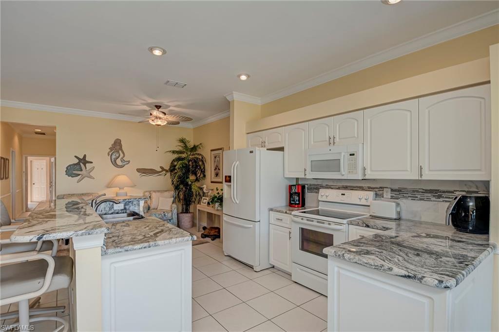 VILLAS AT COUNTRY CREEK - Residential