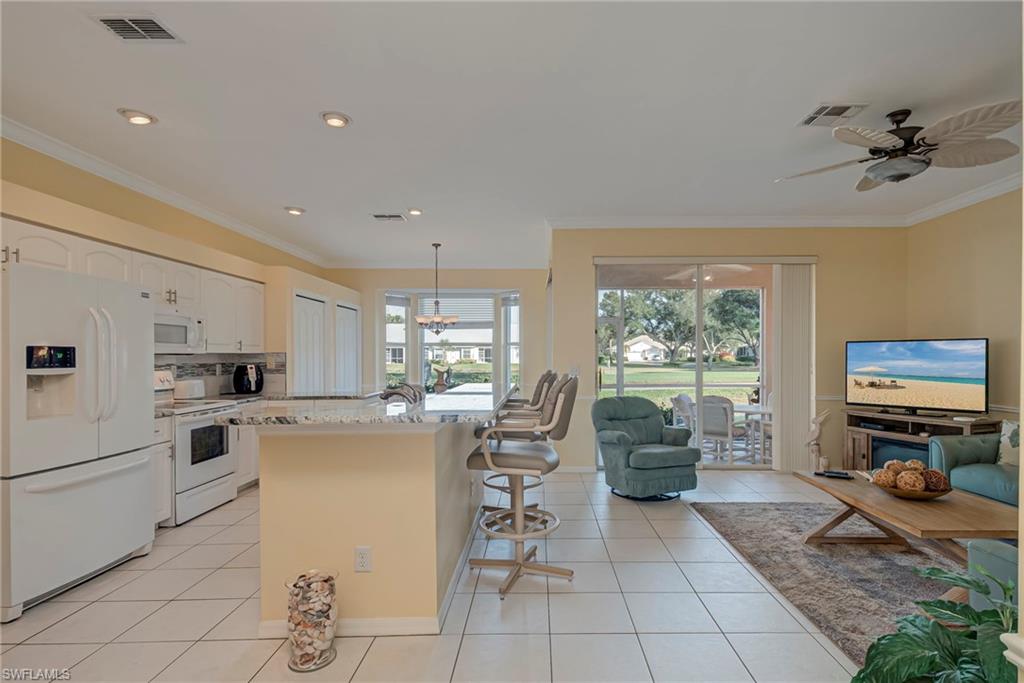 VILLAS AT COUNTRY CREEK - Residential