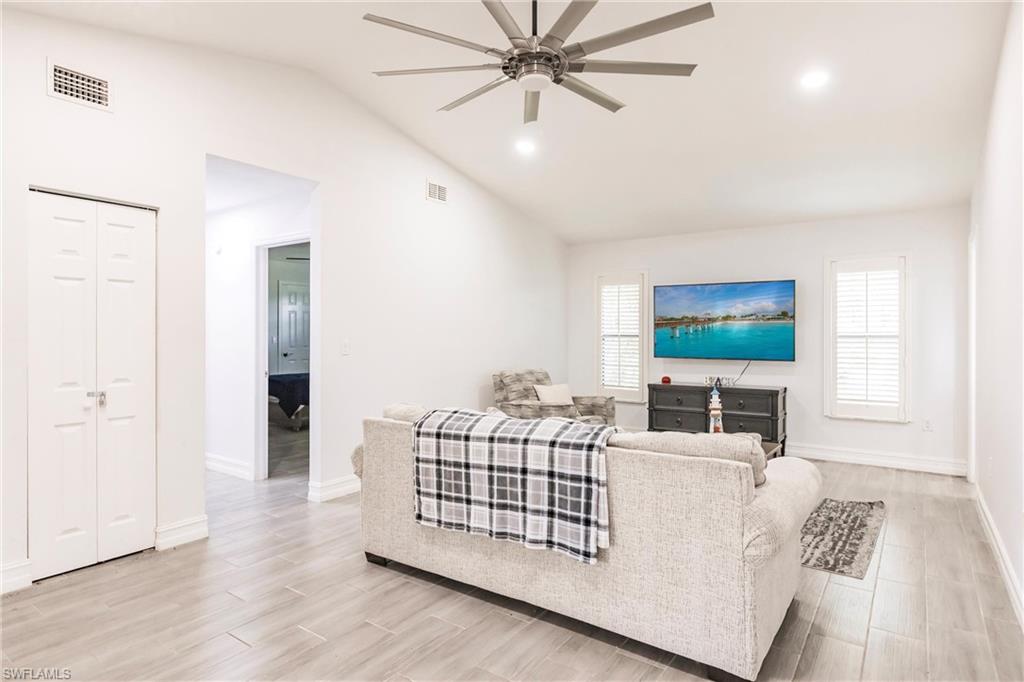 PORT CHARLOTTE - Residential