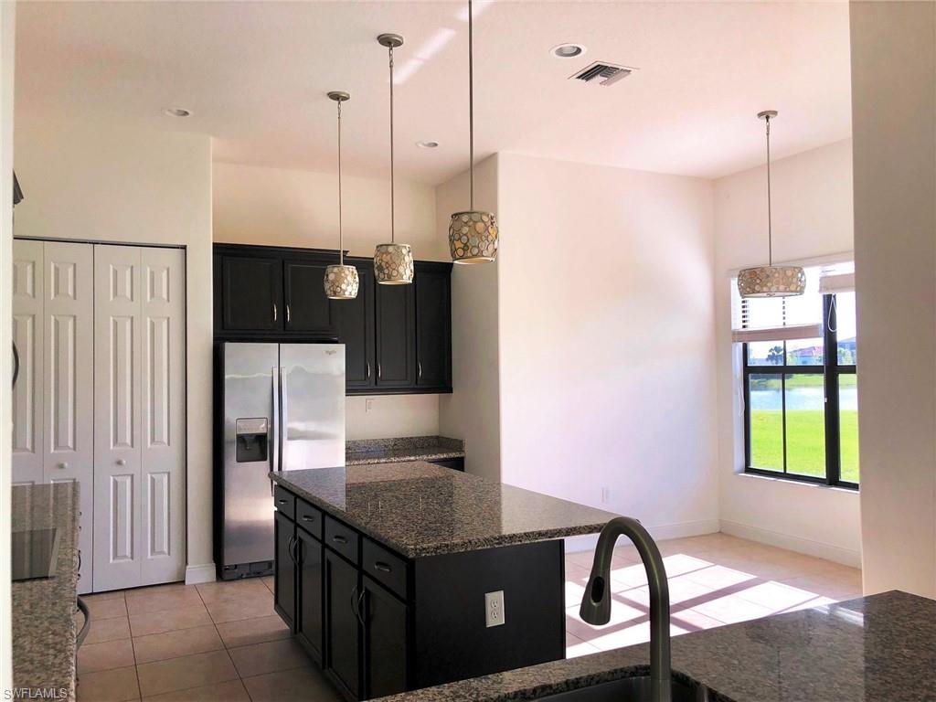 MAPLE RIDGE - Residential