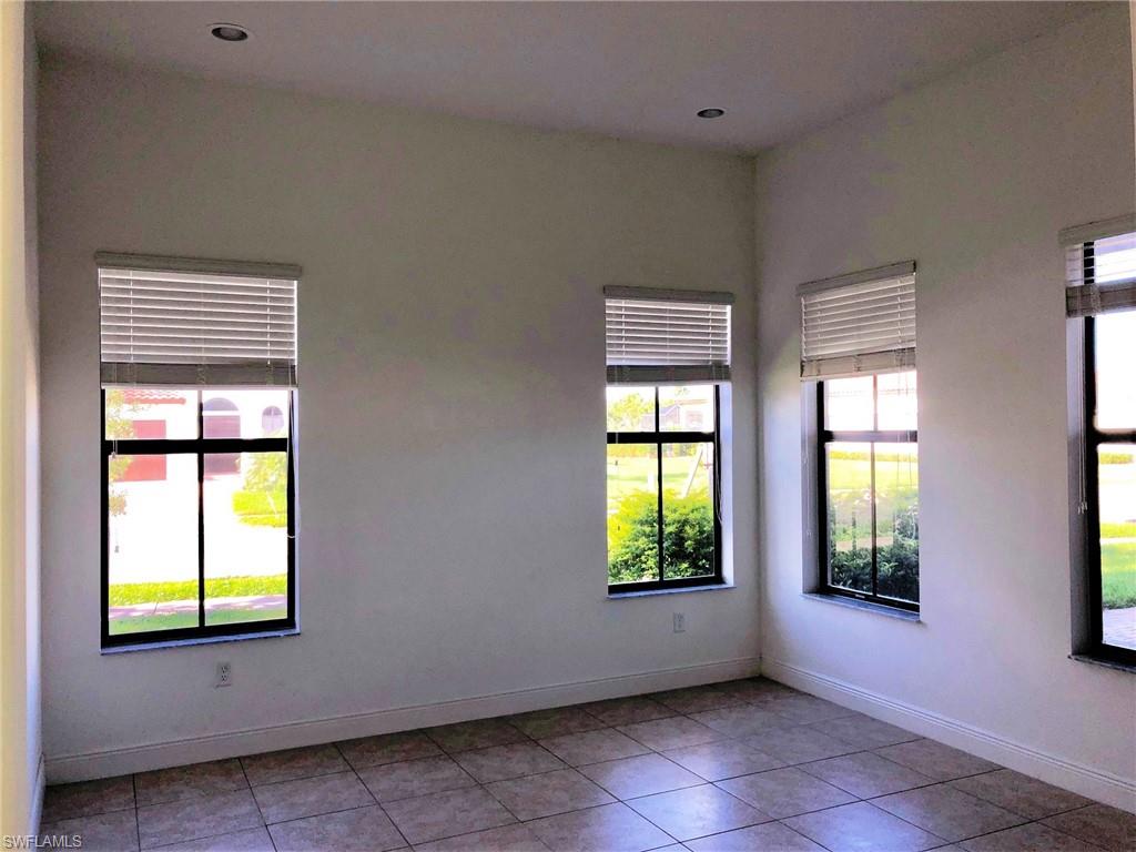 MAPLE RIDGE - Residential