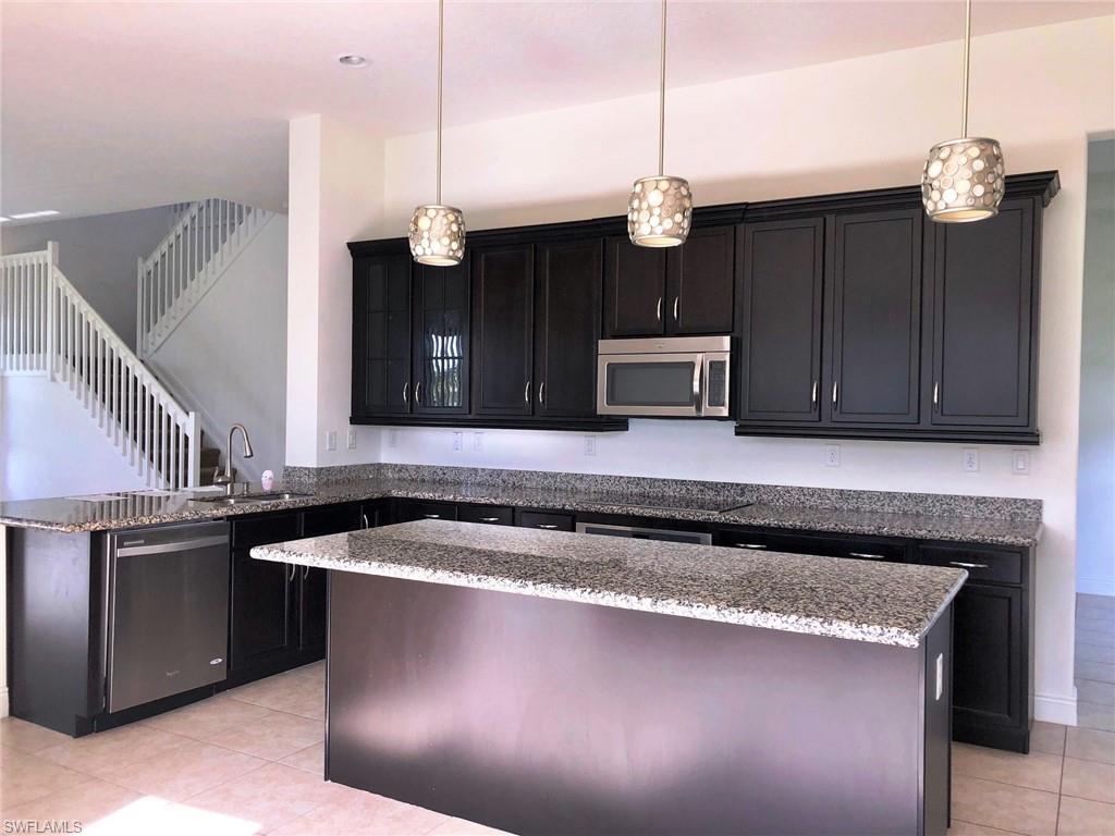 MAPLE RIDGE - Residential