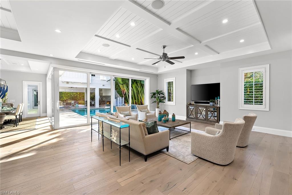 OLDE NAPLES - Residential