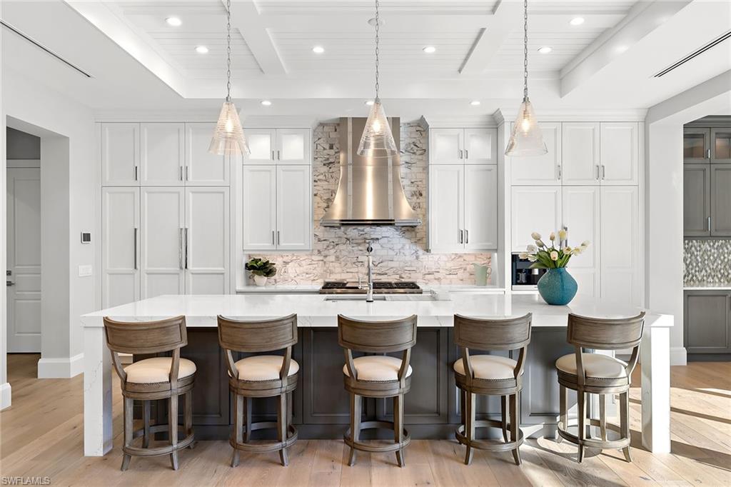 OLDE NAPLES - Residential