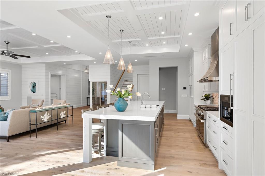 OLDE NAPLES - Residential