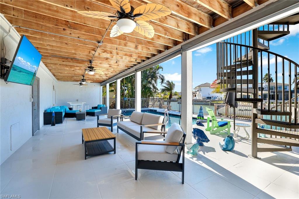 MARCO BEACH - Residential