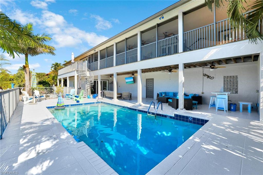 MARCO BEACH - Residential