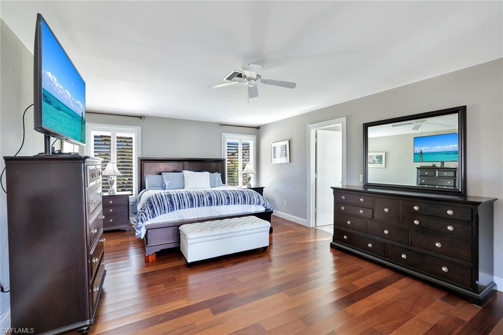 MARCO BEACH - Residential