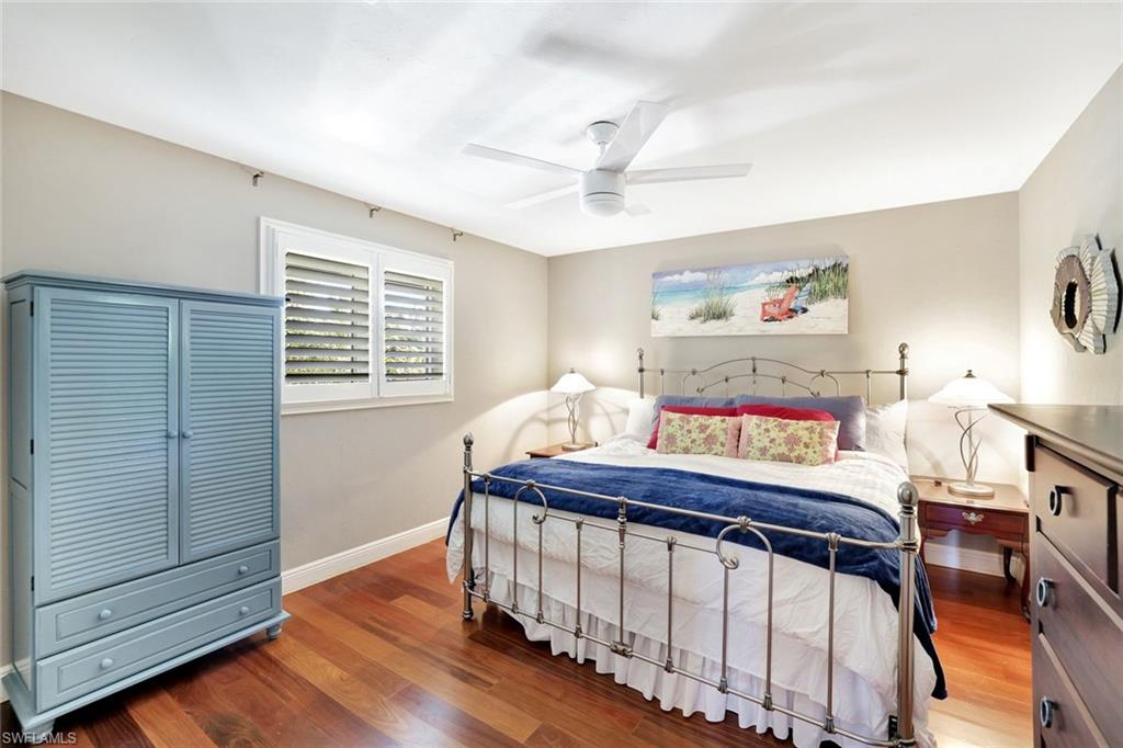 MARCO BEACH - Residential