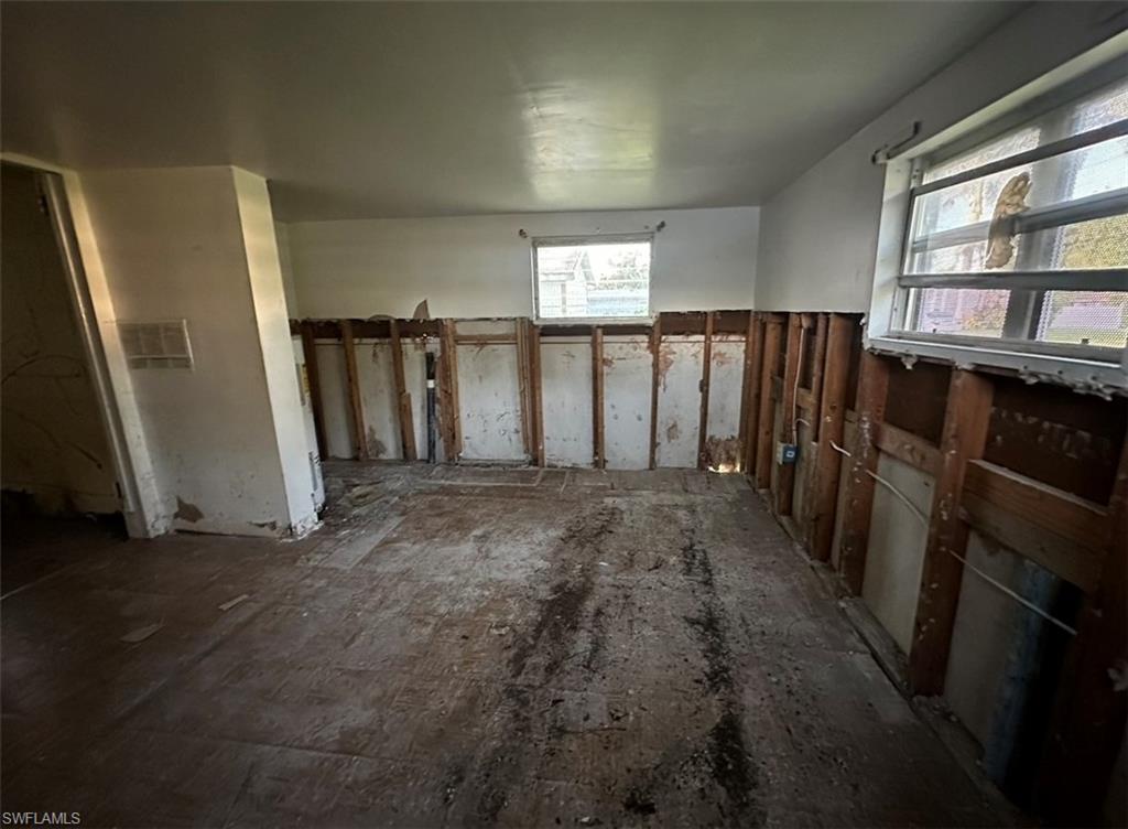 NORTH FORT MYERS - Residential