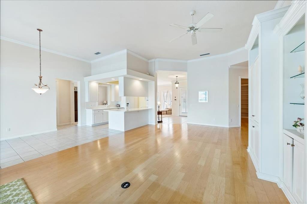 ISLAND WALK - Residential