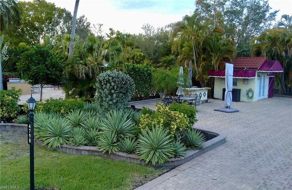 PELICAN LAKE RV RESORT - Land