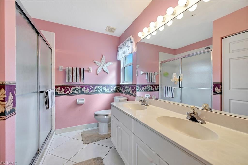 6890 Huntington Lakes CIR 201