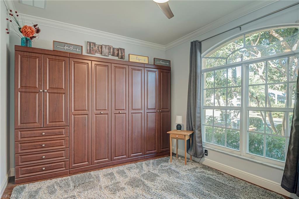 COLONIAL OAKS - Residential