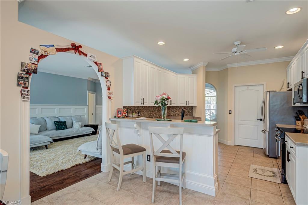 COLONIAL OAKS - Residential