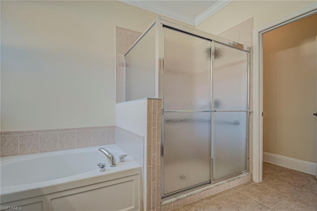 COLONIAL OAKS - Residential