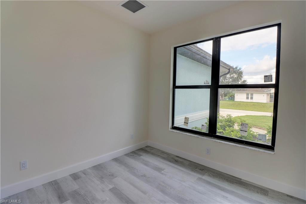 CORAL OAKS GOLF COURSE - Residential