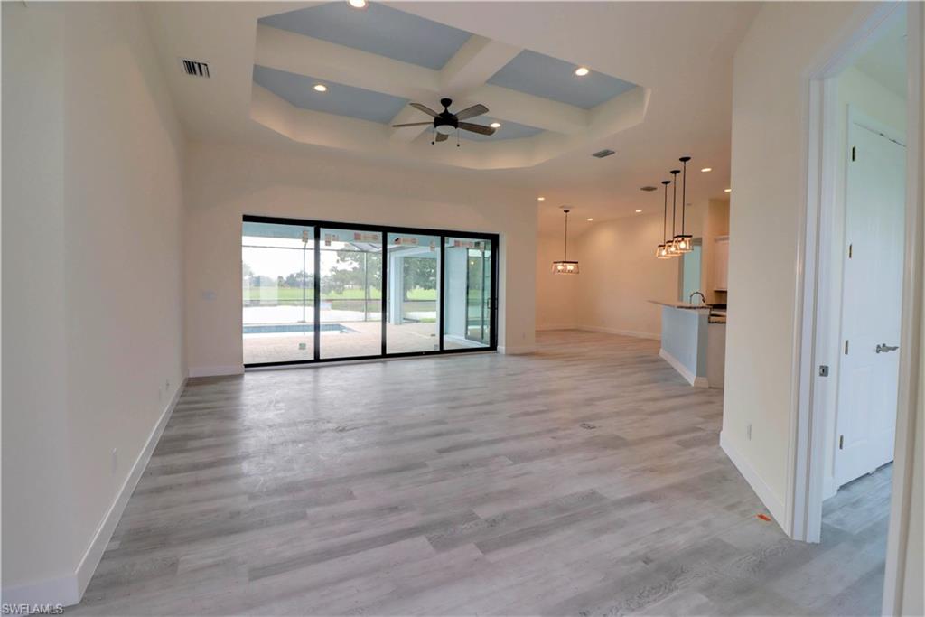 CORAL OAKS GOLF COURSE - Residential